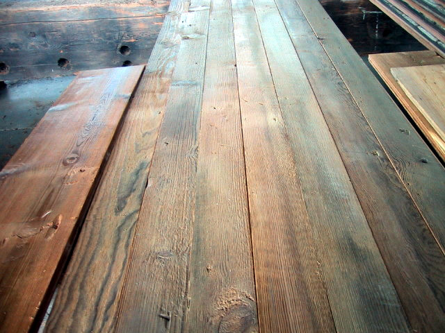 Brushed Shiplap Ponderosa Pine Recycled Lumber Paneling Siding